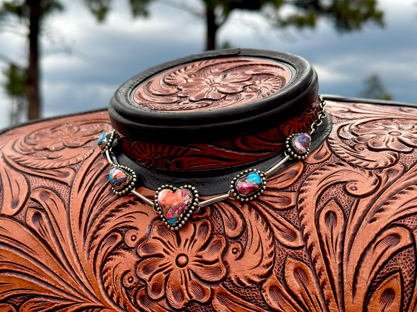 Spiny Sweetheart Choker