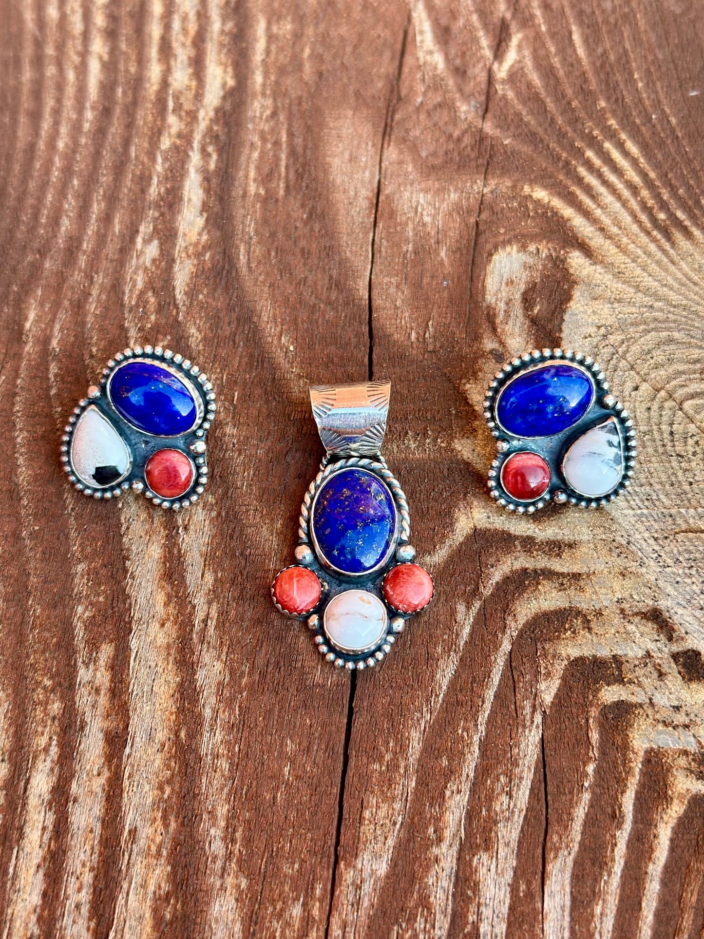 Miss Independence Earrings